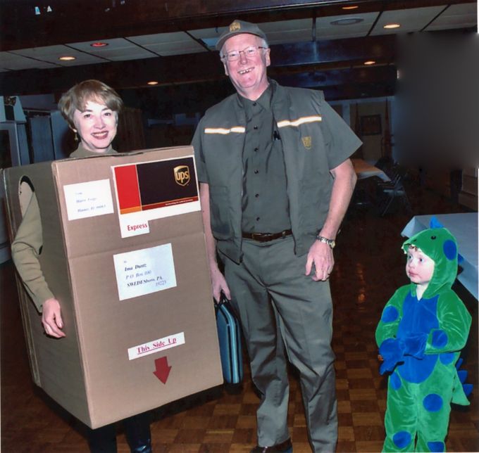 THE  UPS  CREW  ---  AND  DID  SOMEONE  ORDER  A DINOSAUR ??